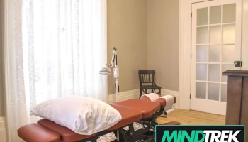 Adelaide Clinic: Chiropractic + Massage Therapy+ Acupuncture + Physiotherapy + Custom Orthotics - Lindsay