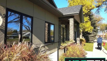 Edith's Place - Steinbach