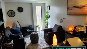Vivienne Filiatreault Psychotherapy and Hypnotherapy Kanata - Hazeldean Rd Suite #6