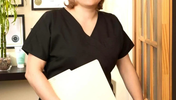 Caroline Rivest Massothérapeute Kinésithérapeute - L'Assomption