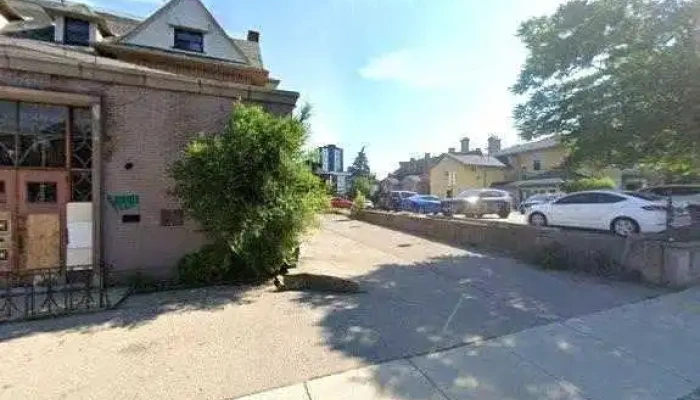 Dr Lisa Bourque Associates Street View 360deg - Hamilton