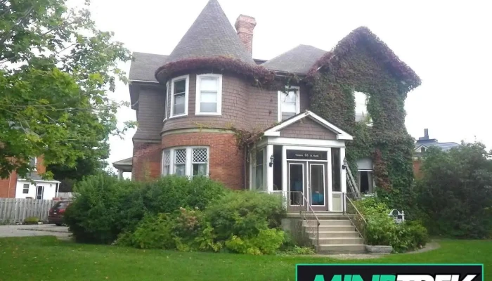 Dr. R Field & Associates - Goderich