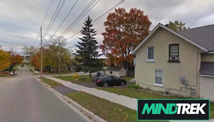 Robitaille Glenn Dr - Midland