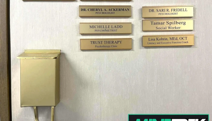 Trust Therapy -  By Owner - Thornhill