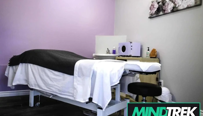 Ultimate Health Clinic -  By Owner - Holland Landing